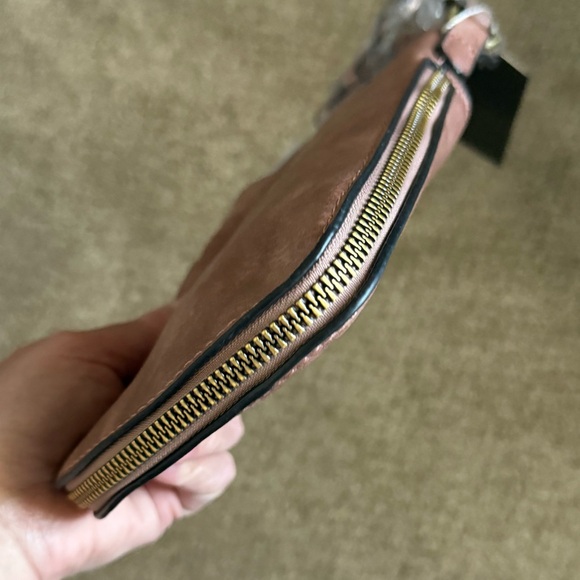 Le Miel Brown Vegan Leather Crossbody Expanding Wallet Purse NWT - Picture 12 of 14